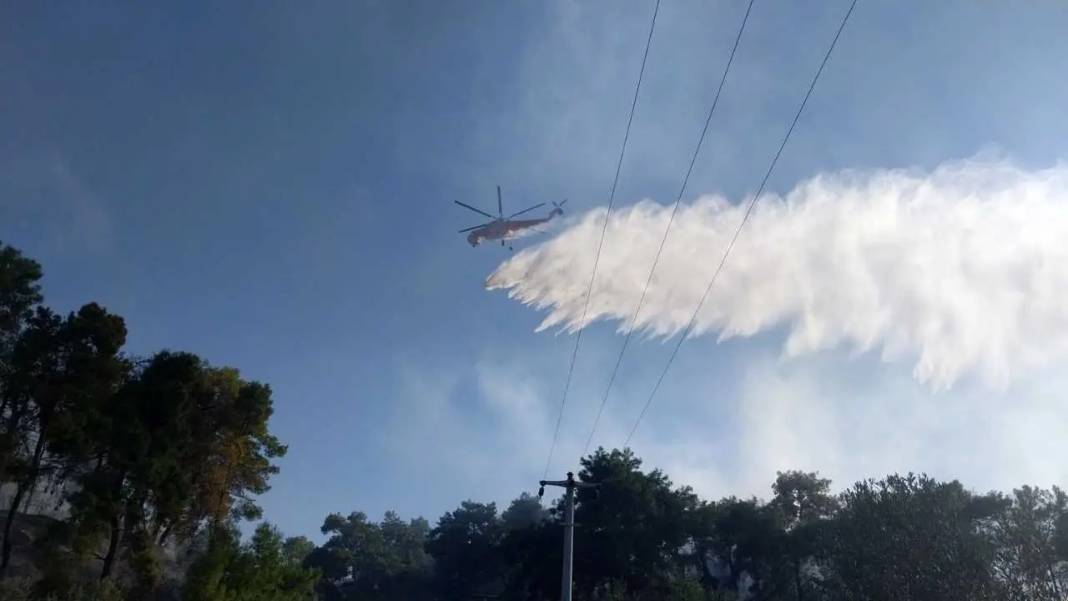 Manavgat’ta Korkutan Yangın Kontrol Altına Alındı! 4